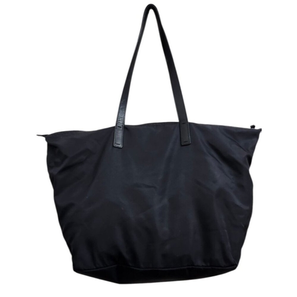 Everlane Recycled Nylon Tote Womens trevel bag - Picture 5 of 16